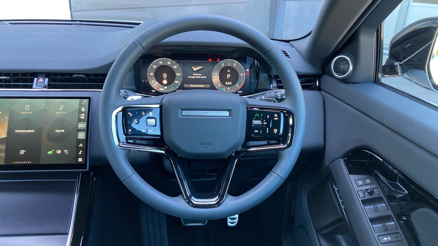 Used Land Rover Range Rover Evoque 2025 for sale - 77106388: Photo 15