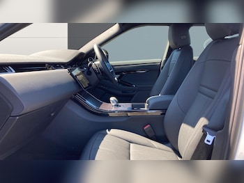 Used Land Rover Range Rover Evoque 2025 for sale - 77106388: Photo