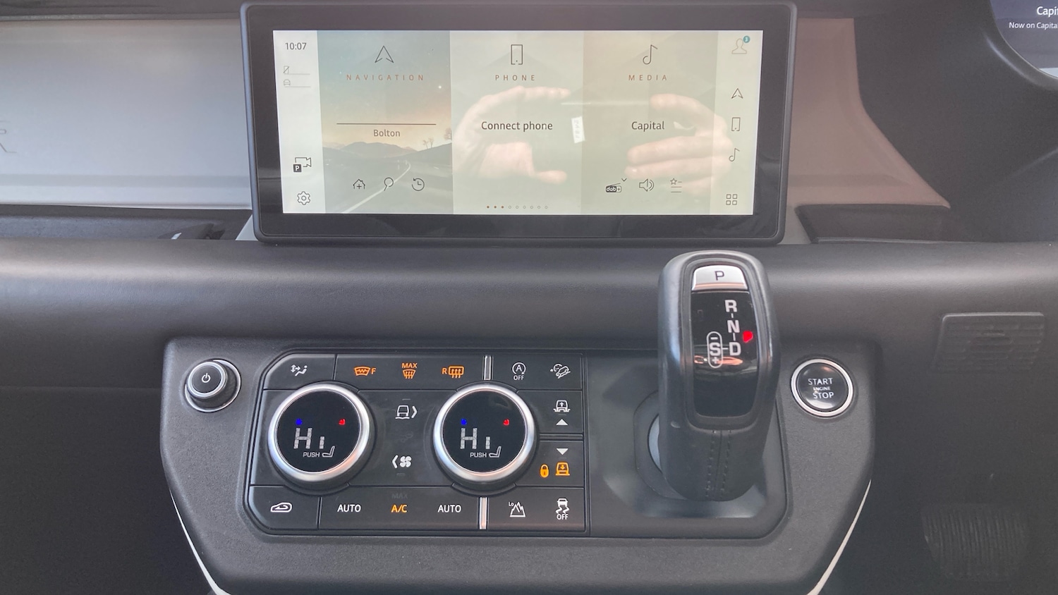 Used Land Rover Defender 2021 for sale - 76355424: Photo 14