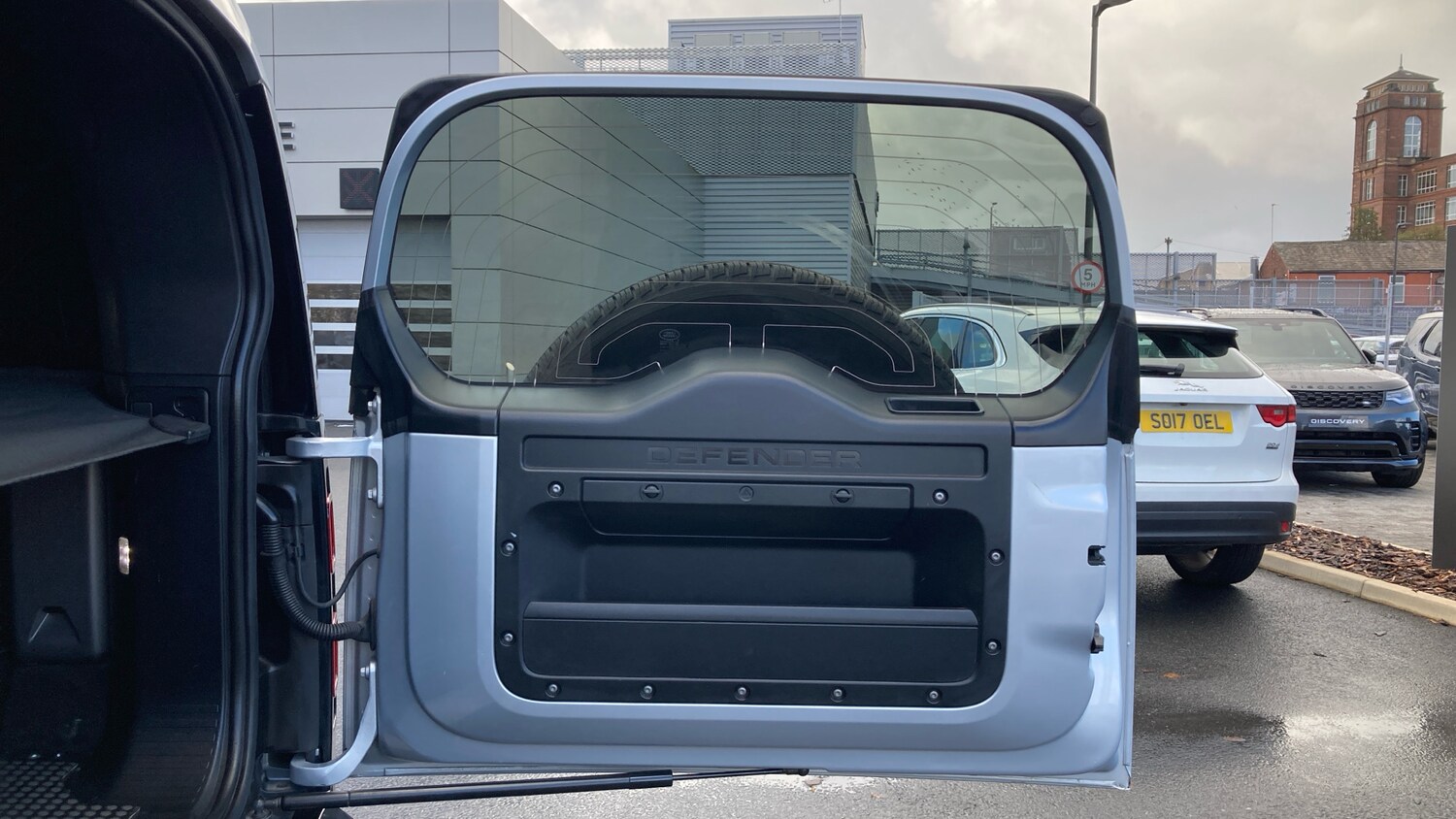 Used Land Rover Defender 2021 for sale - 76355424: Photo 27