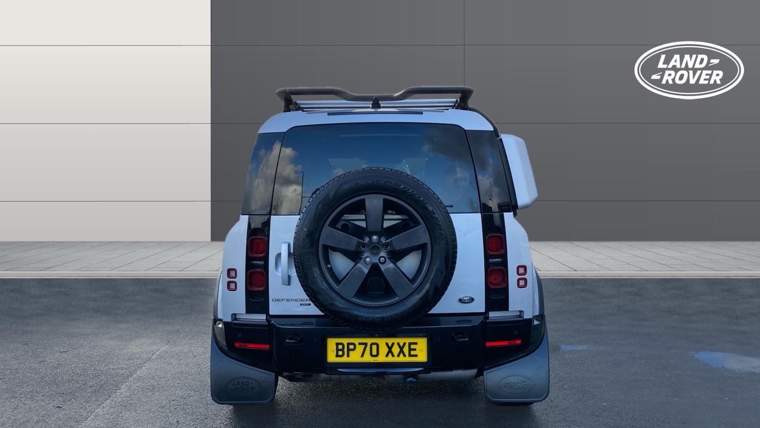 Used Land Rover Defender 2021 for sale - 76355424: Photo 6