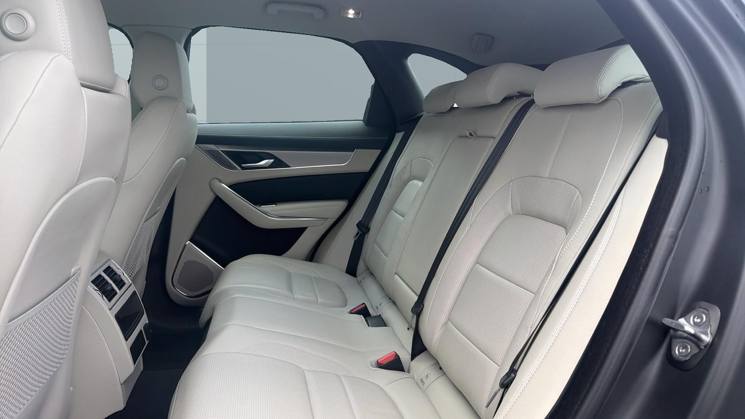 Used Jaguar F-Pace 2022 for sale - 77541894: Photo 4