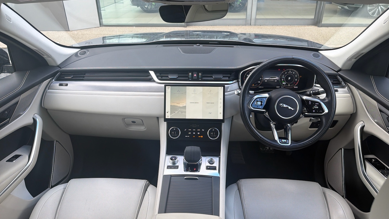 Used Jaguar F-Pace 2022 for sale - 77541894: Photo 9