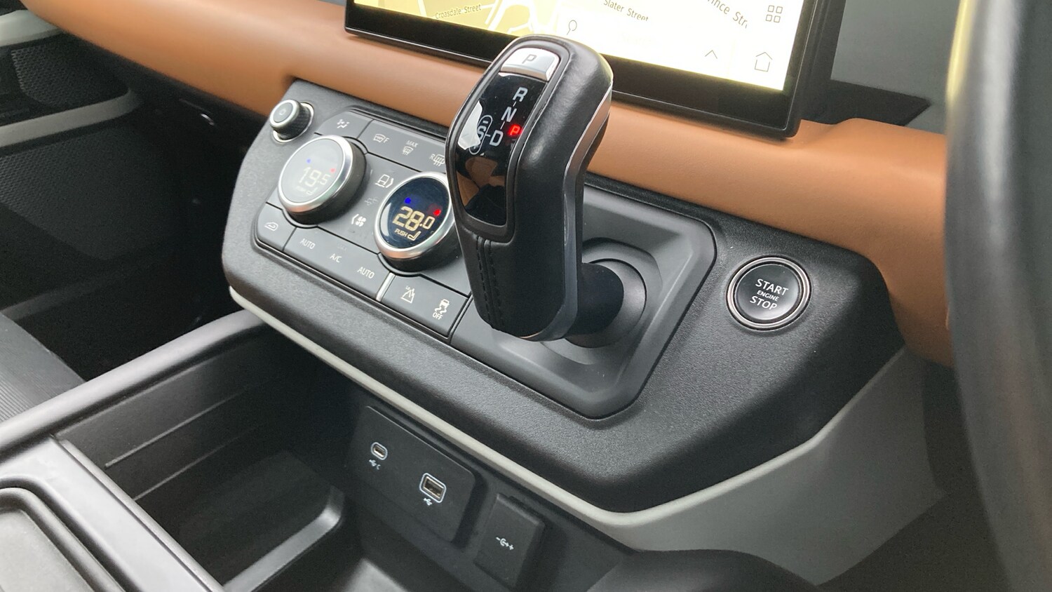 Used Land Rover Defender 2023 for sale - 77450249: Photo 13