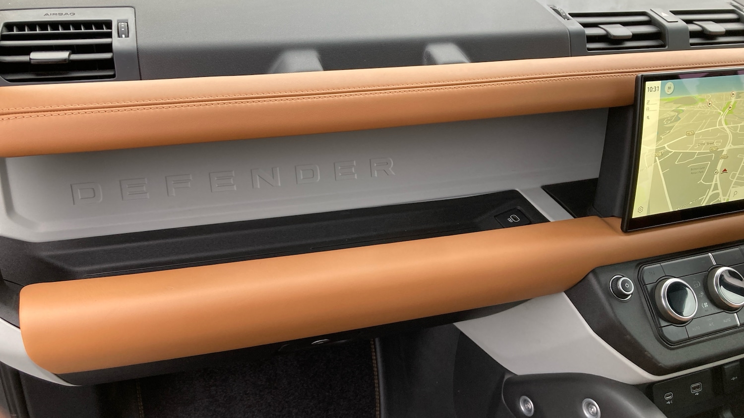 Used Land Rover Defender 2023 for sale - 77450249: Photo 26