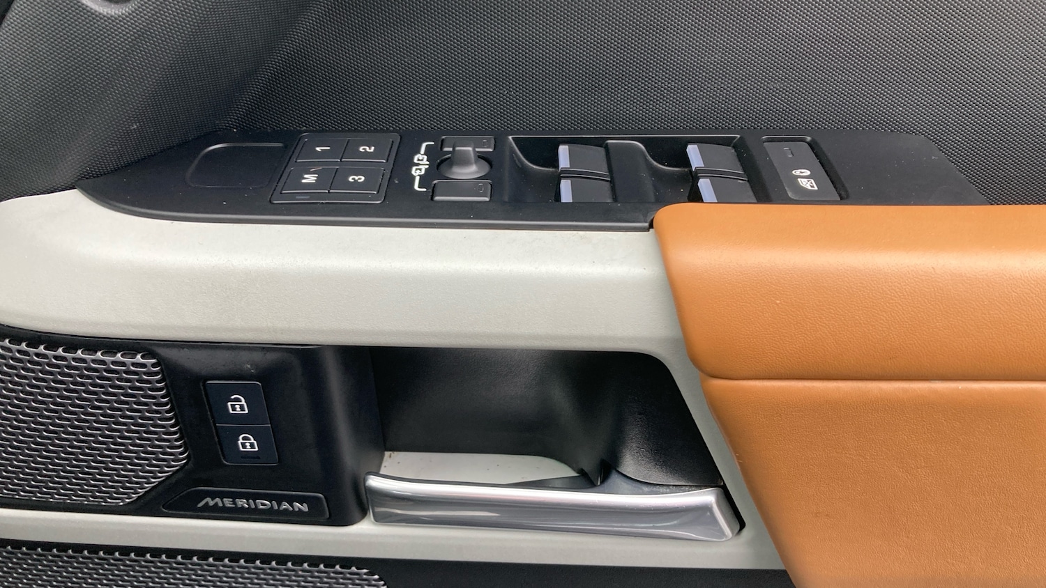 Used Land Rover Defender 2023 for sale - 77450249: Photo 45