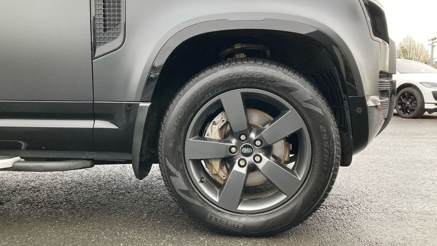 Used Land Rover Defender 2023 for sale - 77450249: Photo 8