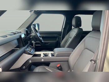 Used Land Rover Defender 2025 for sale - 77883771: Photo