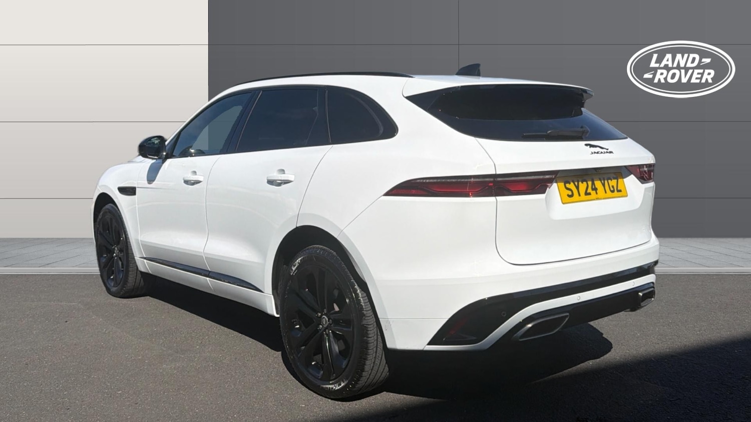 Used Jaguar F-Pace 2024 for sale - 78151726: Photo 2