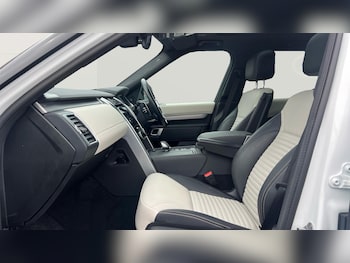Used Land Rover Discovery 2022 for sale - 75305055: Photo