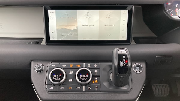Used Land Rover Defender 2021 for sale - 76184287: Photo 14