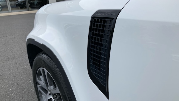 Used Land Rover Defender 2021 for sale - 76184287: Photo 20