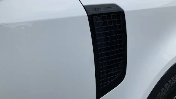 Used Land Rover Defender 2021 for sale - 76184287: Photo 24