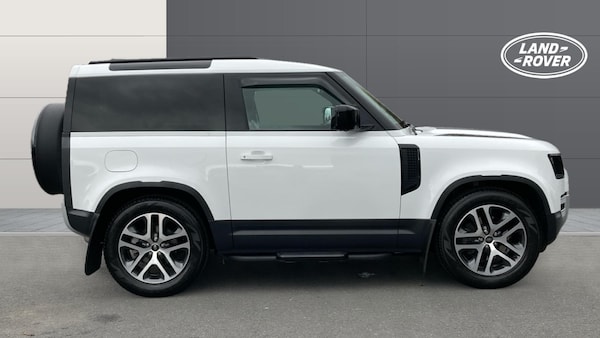 Used Land Rover Defender 2021 for sale - 76184287: Photo 5