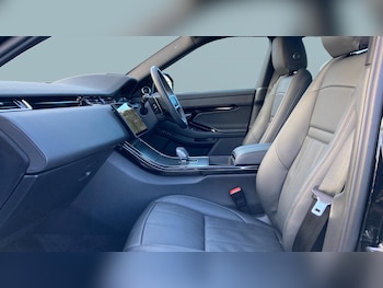 Used Land Rover Range Rover Evoque 2025 for sale - 76576523: Photo