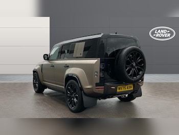 Used Land Rover Defender 2025 for sale - 78956520: Photo