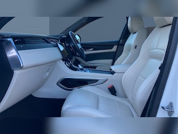 Used Jaguar F-Pace 2022 for sale - 76684719: Photo