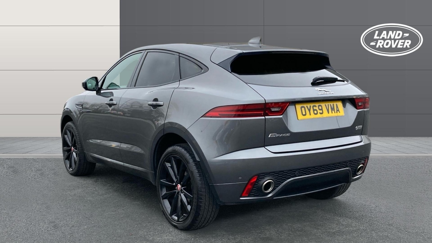 Used Jaguar E-Pace 2019 for sale - 77159382: Photo 2