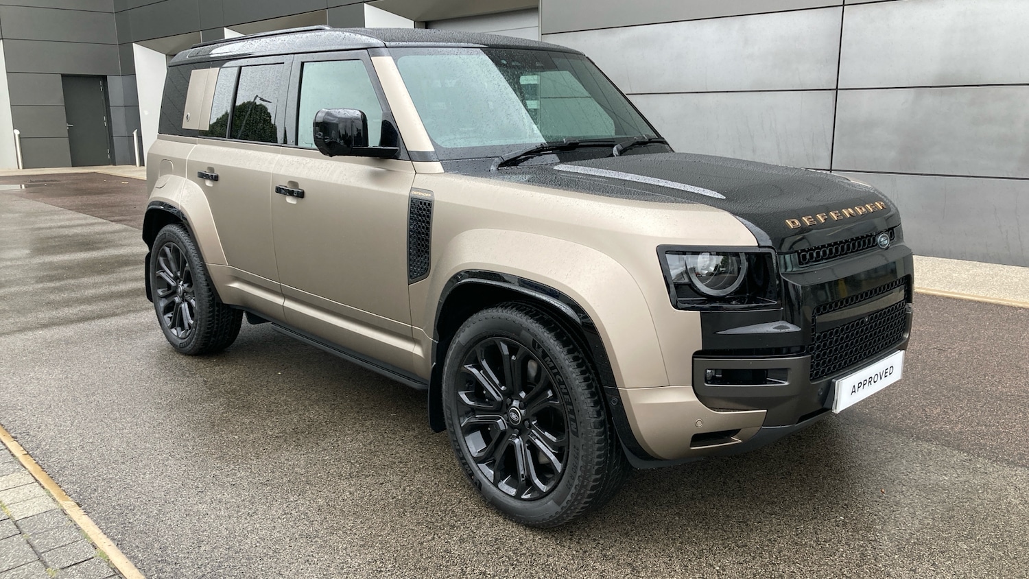 Used Land Rover Defender 2025 for sale - 77085384: Photo 33