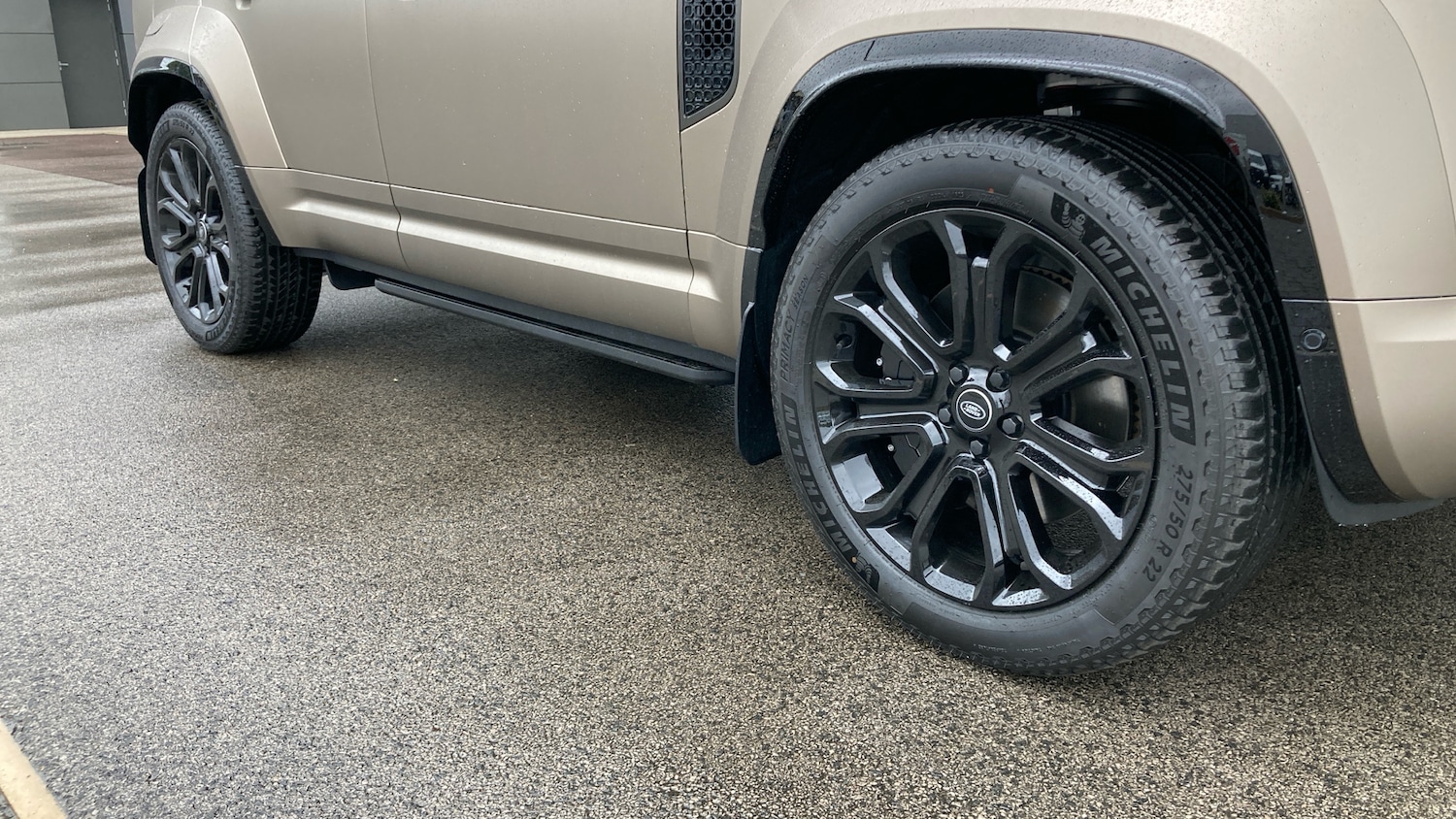 Used Land Rover Defender 2025 for sale - 77085384: Photo 34