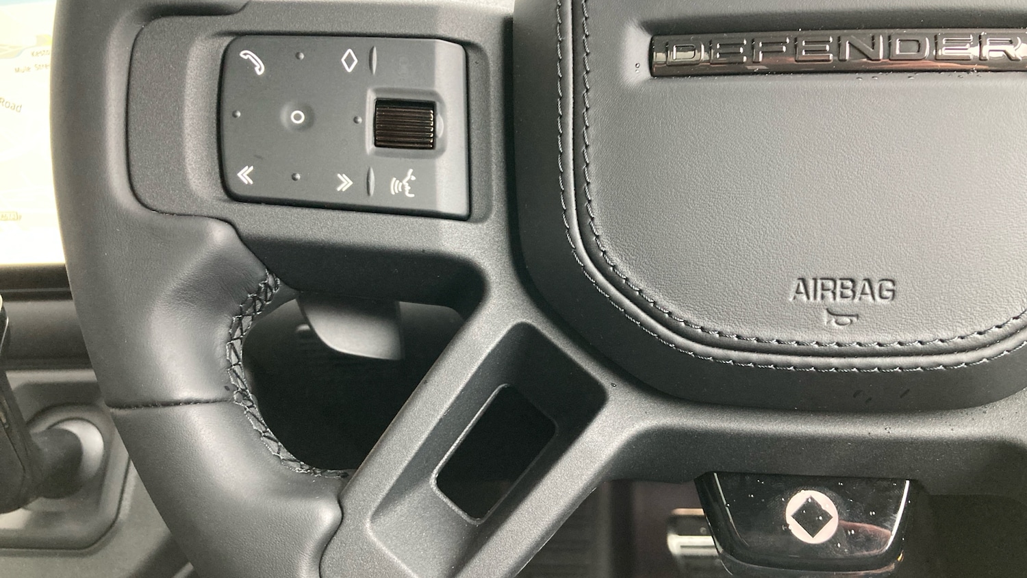 Used Land Rover Defender 2025 for sale - 77085384: Photo 43