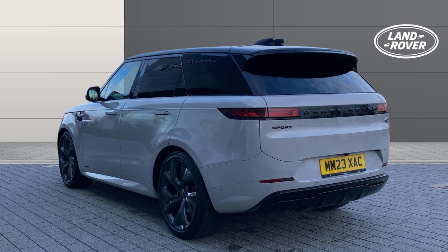 Used Land Rover Range Rover Sport 2023 for sale - 77639143: Photo 2