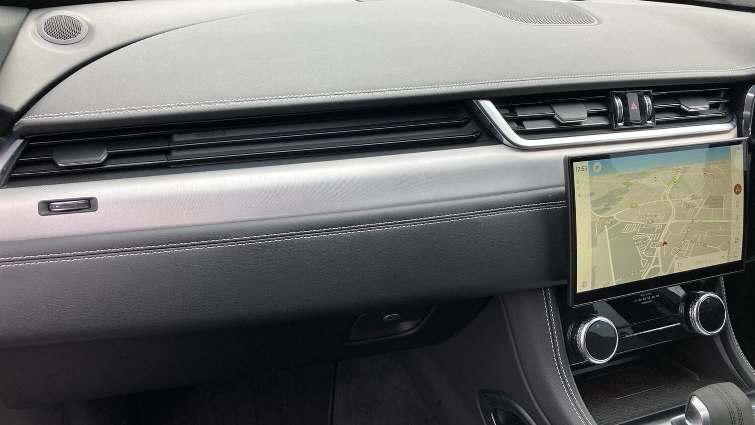 Used Jaguar F-Pace 2023 for sale - 76415686: Photo 26