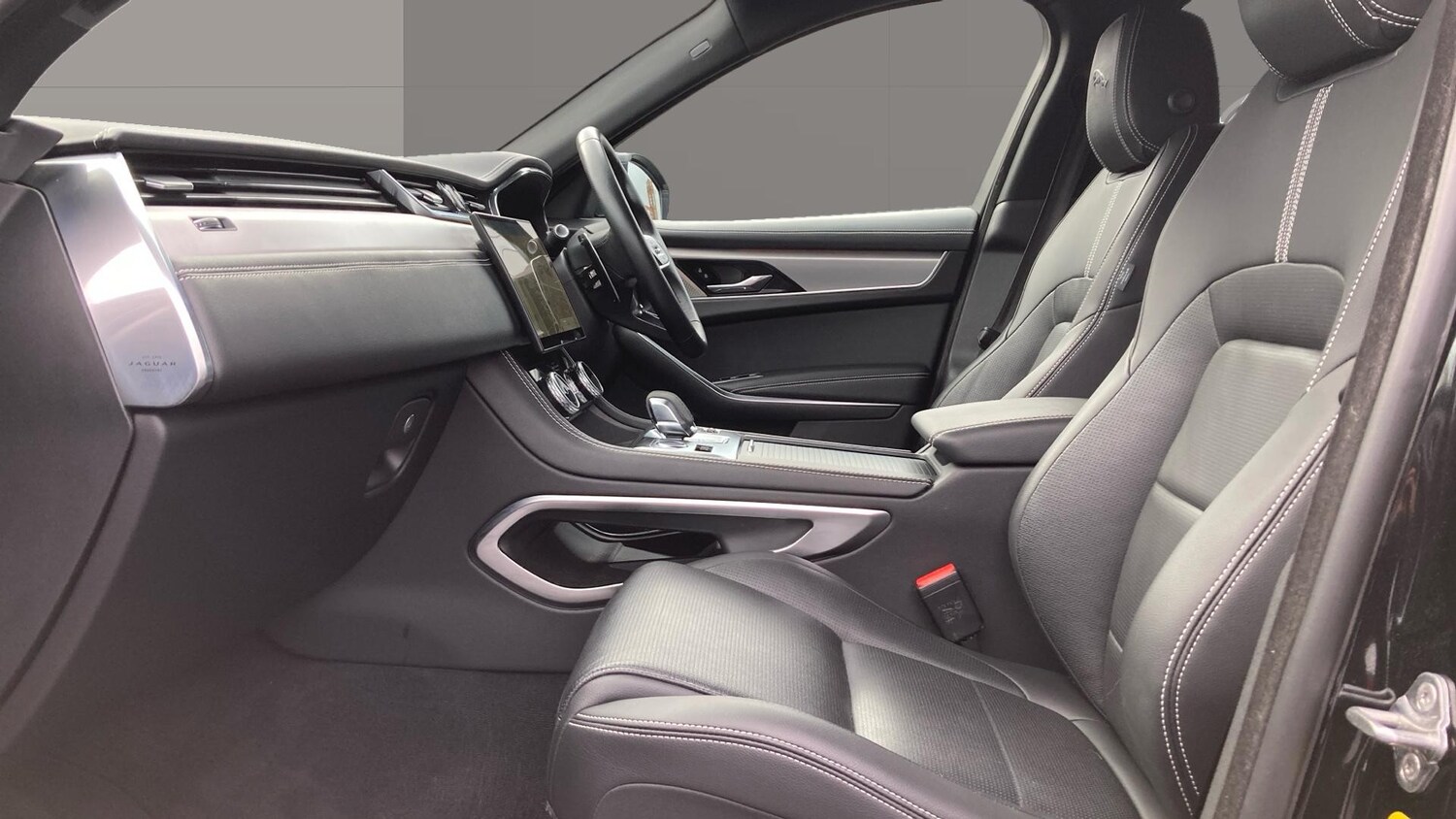 Used Jaguar F-Pace 2023 for sale - 76415686: Photo 3