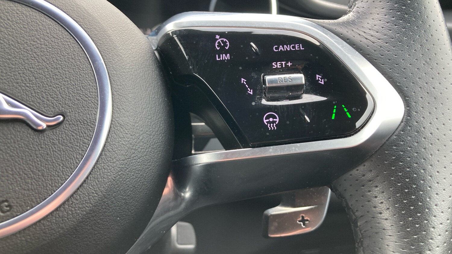 Used Jaguar F-Pace 2023 for sale - 76415686: Photo 44