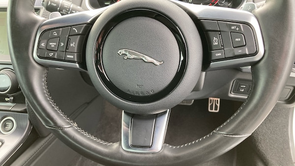 Used Jaguar F-Type 2021 for sale - 76036580: Photo 44