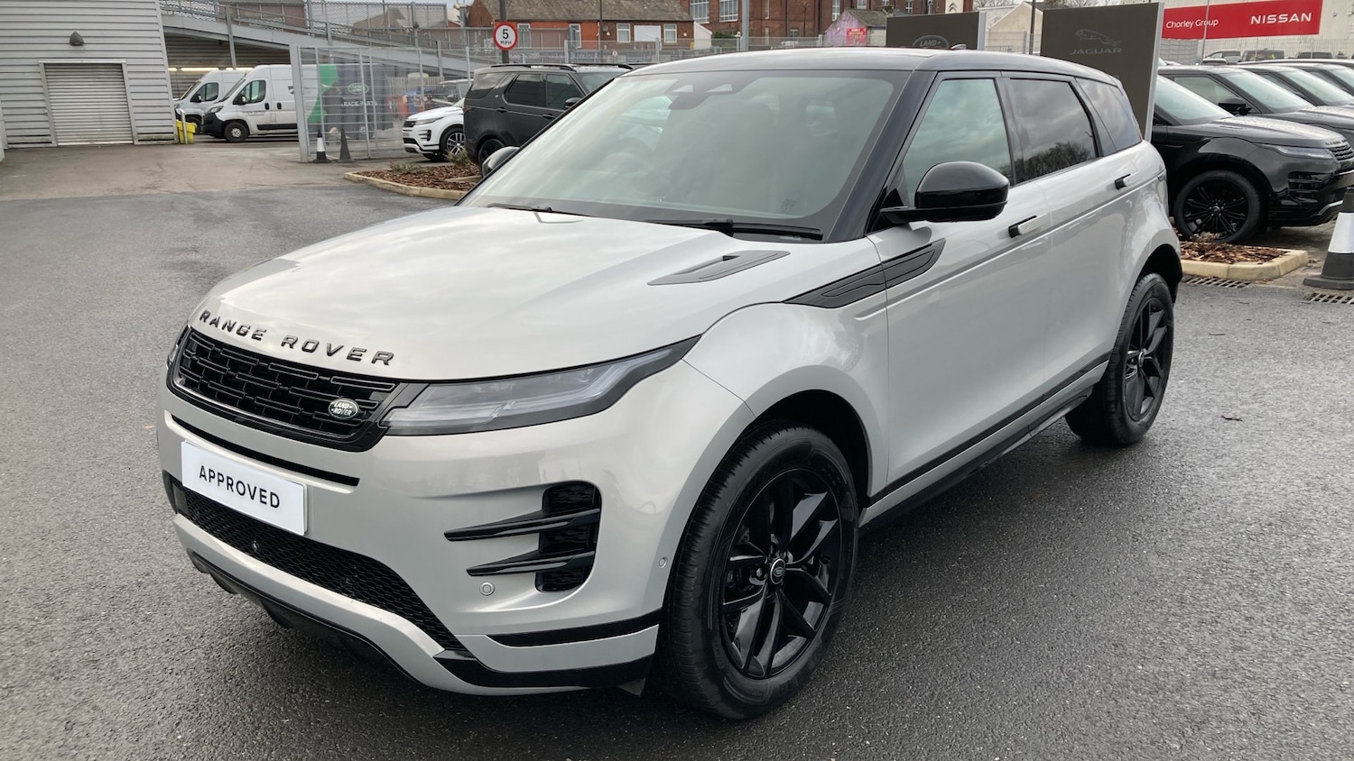 Used Land Rover Range Rover Evoque 2025 for sale - 77247762: Photo 30