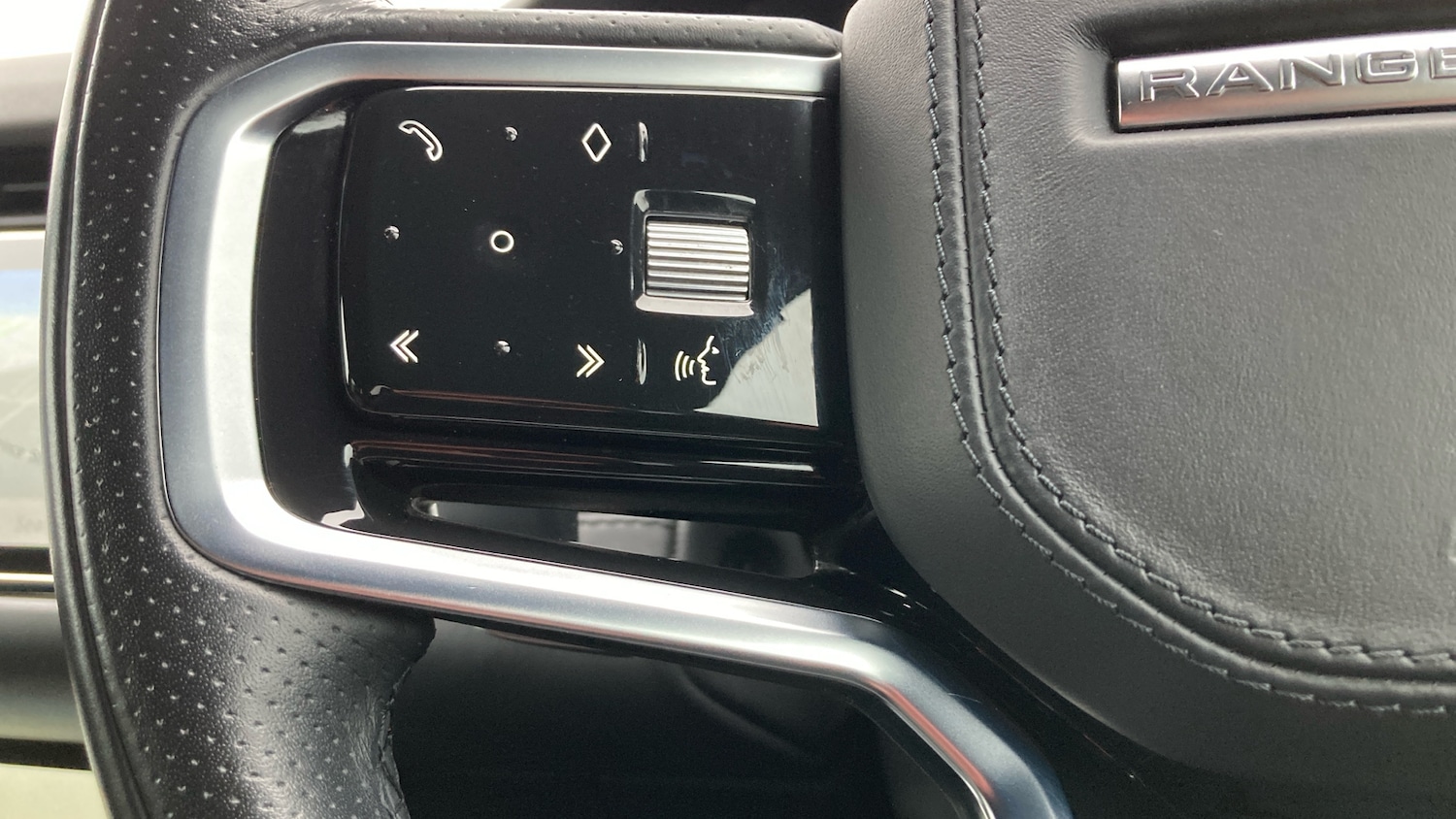 Used Land Rover Range Rover Evoque 2021 for sale - 77245423: Photo 43