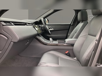 Used Land Rover Range Rover Velar 2024 for sale - 76792885: Photo
