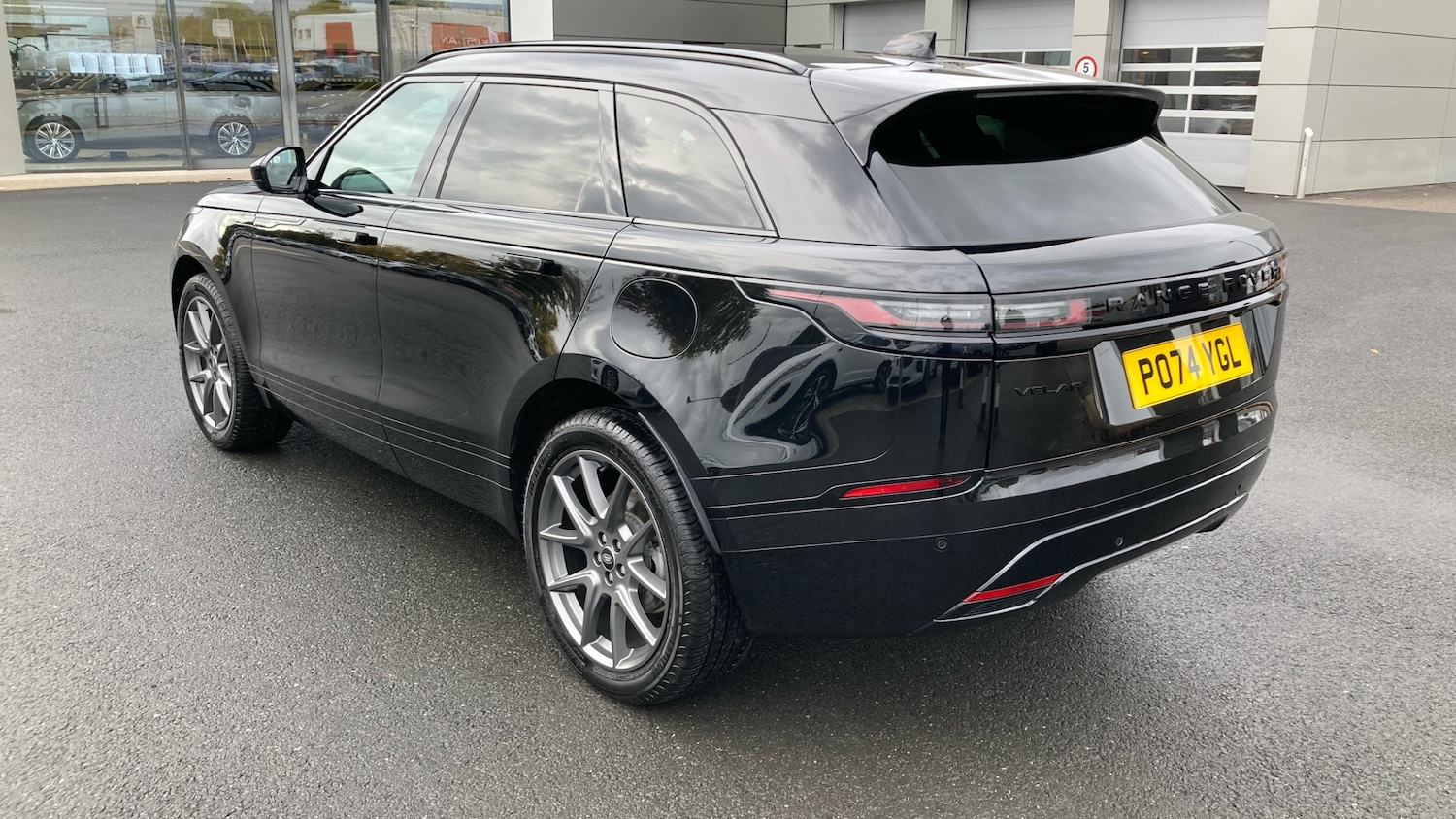 Used Land Rover Range Rover Velar 2024 for sale - 76792885: Photo 41