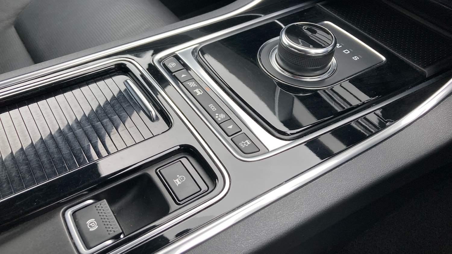 Used Jaguar XE 2019 for sale - 76322421: Photo 13