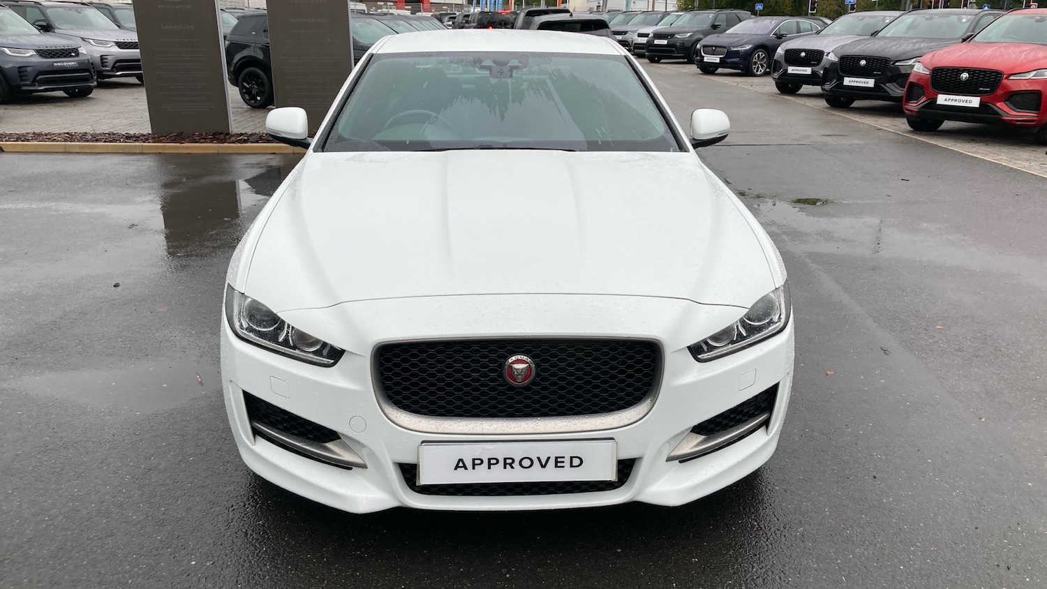 Used Jaguar XE 2019 for sale - 76322421: Photo 31