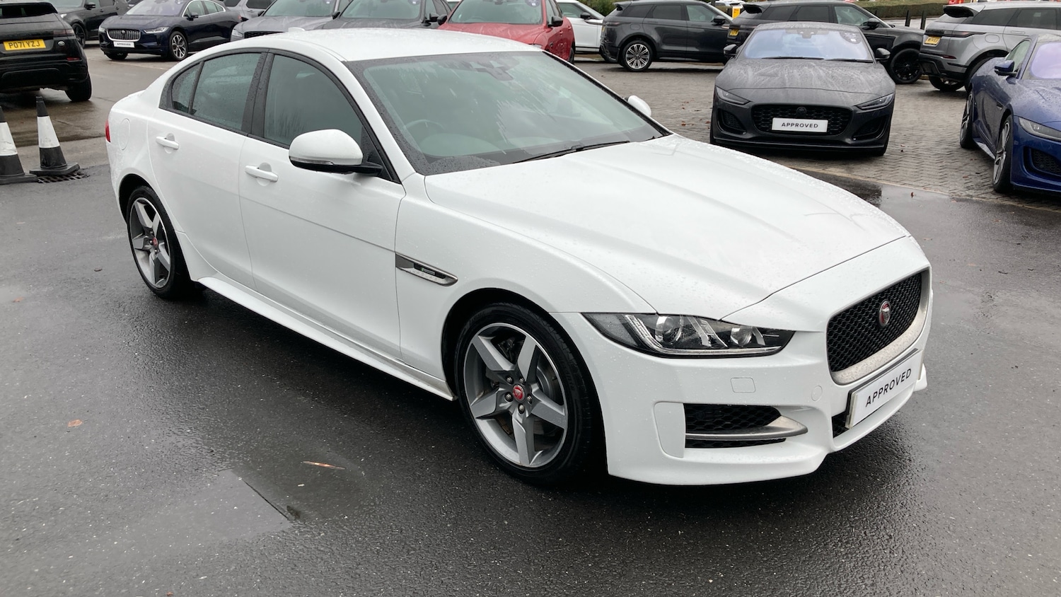 Used Jaguar XE 2019 for sale - 76322421: Photo 33