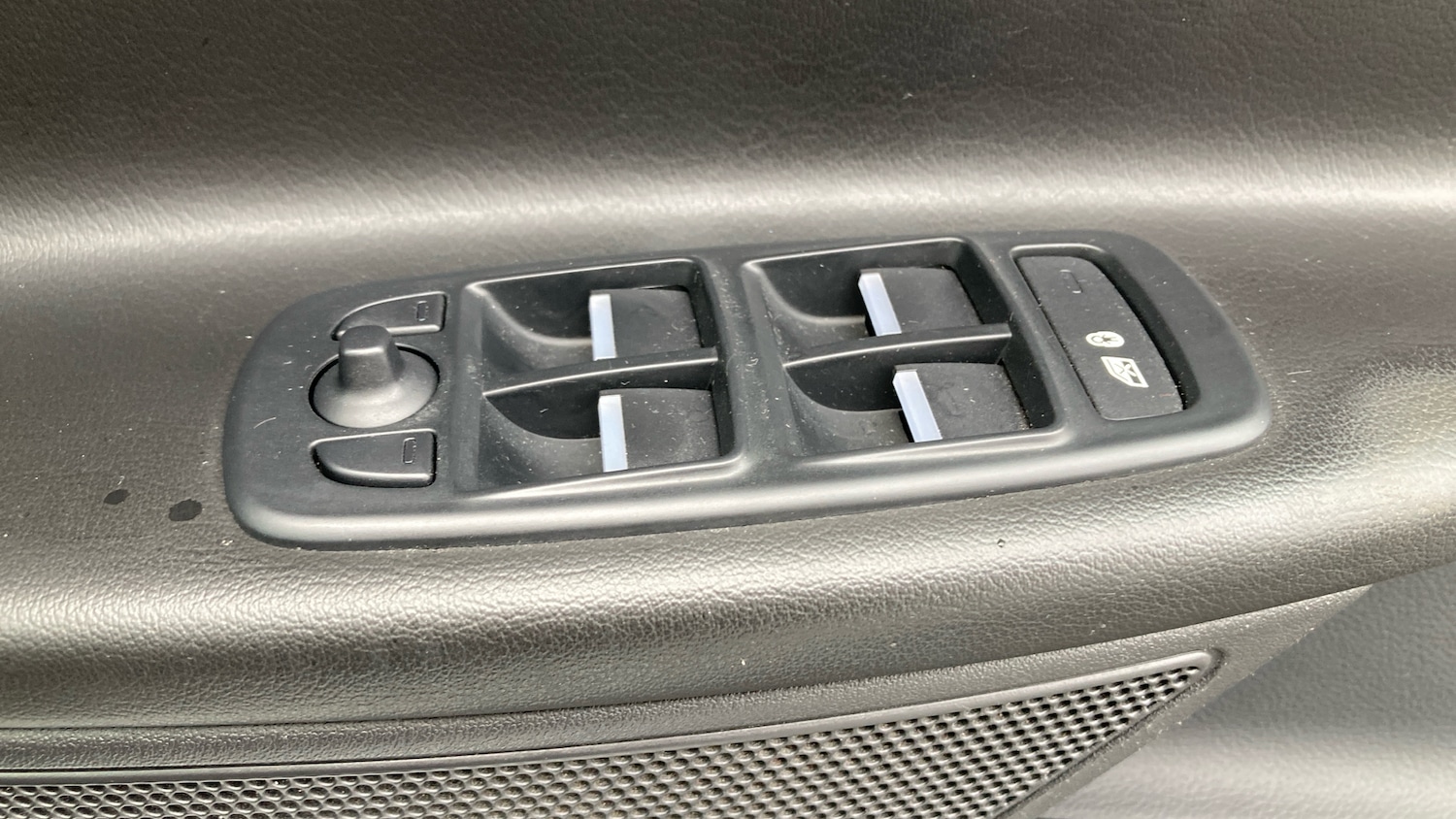 Used Jaguar XE 2019 for sale - 76322421: Photo 45