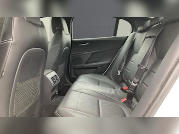 Used Jaguar XE 2019 for sale - 76322421: Photo
