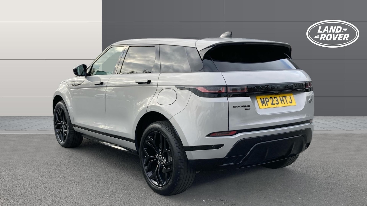 Used Land Rover Range Rover Evoque 2023 for sale - 76038083: Photo 2