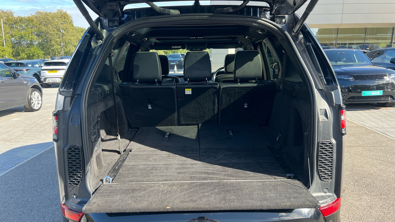 Used Land Rover Discovery 2019 for sale - 76761937: Photo 10