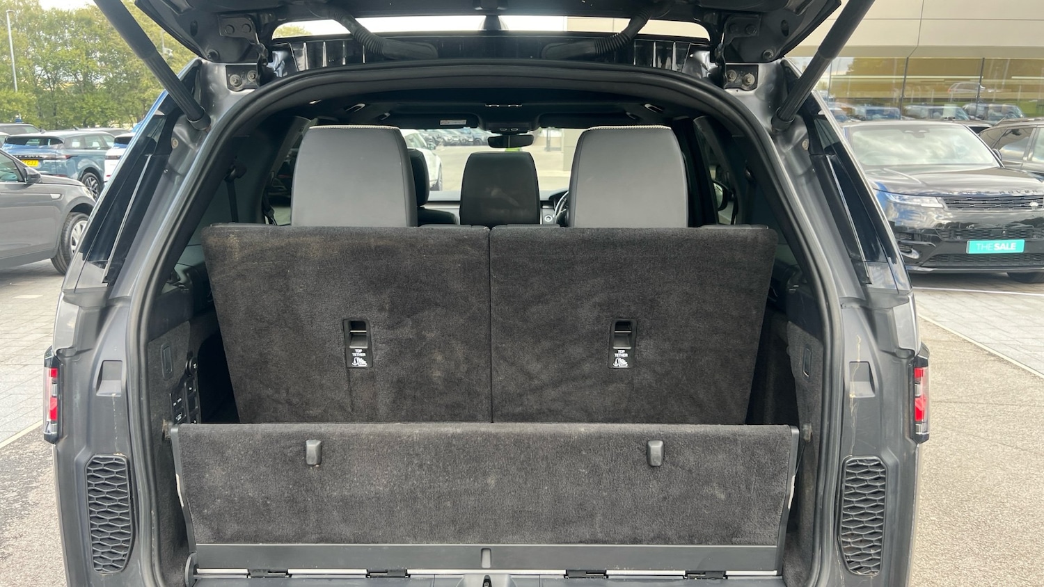 Used Land Rover Discovery 2019 for sale - 76761937: Photo 34