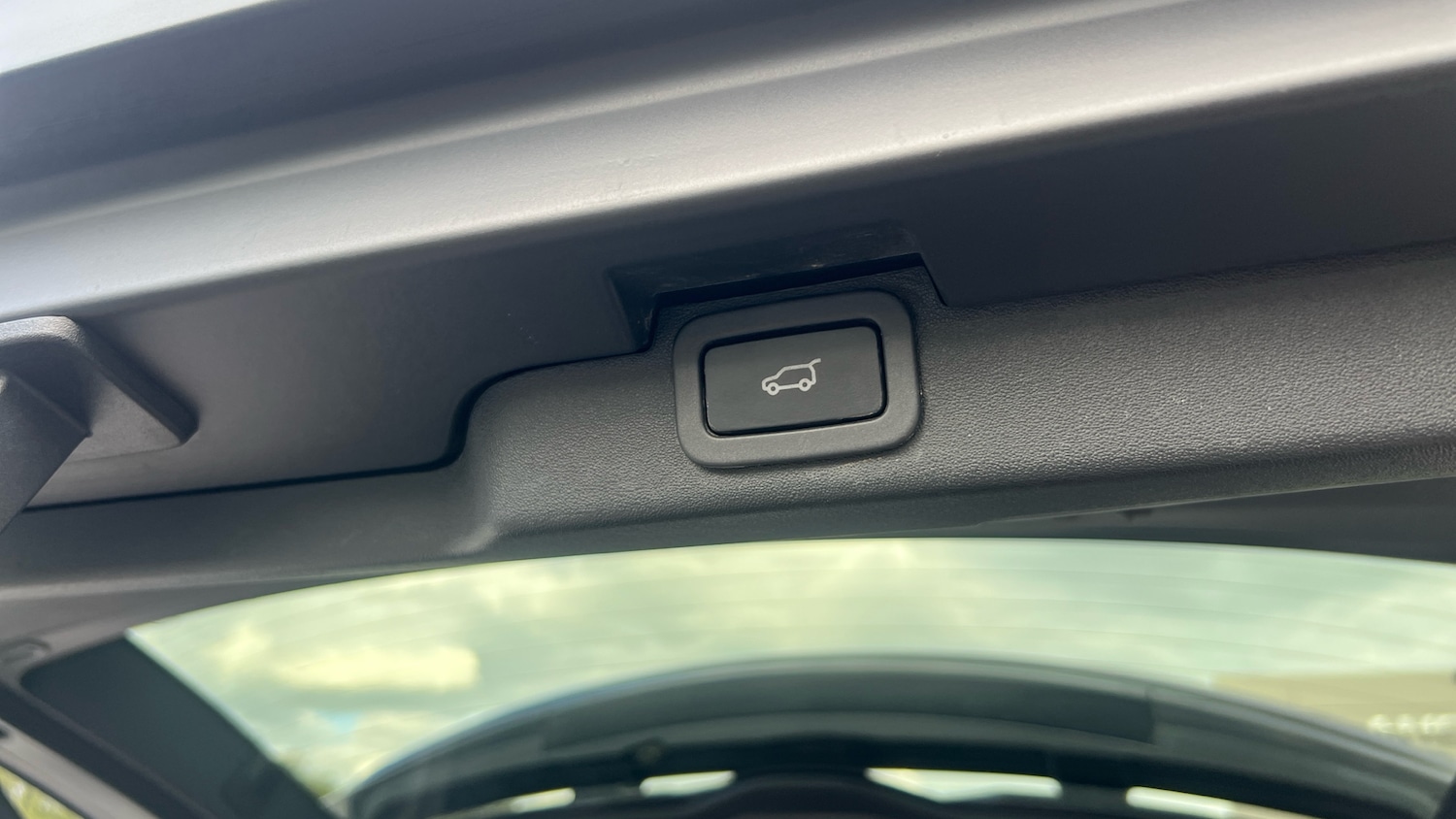 Used Land Rover Discovery 2019 for sale - 76761937: Photo 36