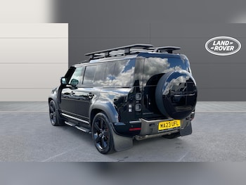 Used Land Rover Defender 2023 for sale - 75077850: Photo
