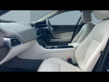 Used Jaguar XE 2018 for sale - 74858673: Photo