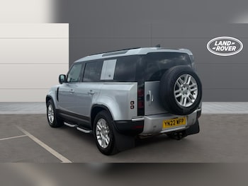 Used Land Rover Defender 2022 for sale - 78700725: Photo