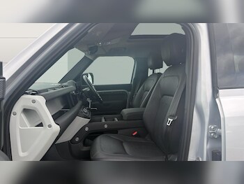Used Land Rover Defender 2022 for sale - 78700725: Photo