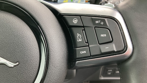 Used Jaguar F-Type 2021 for sale - 76234622: Photo 43