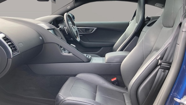 Used Jaguar F-Type 2021 for sale - 76234622: Photo 4
