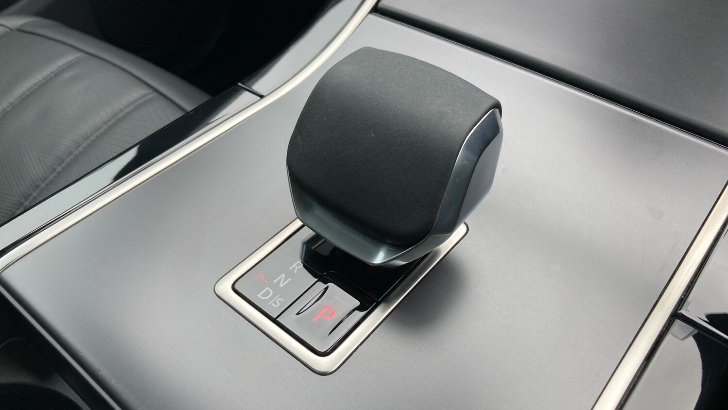 Used Land Rover Range Rover Evoque 2025 for sale - 76222092: Photo 13